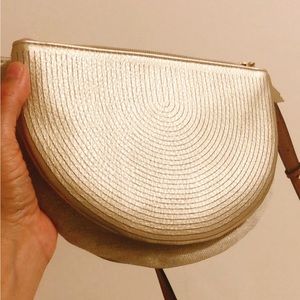 Super cute half-moon gold metallic purse (good as new!)